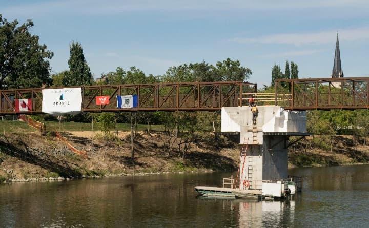 Grand River Pedestrian Bridge